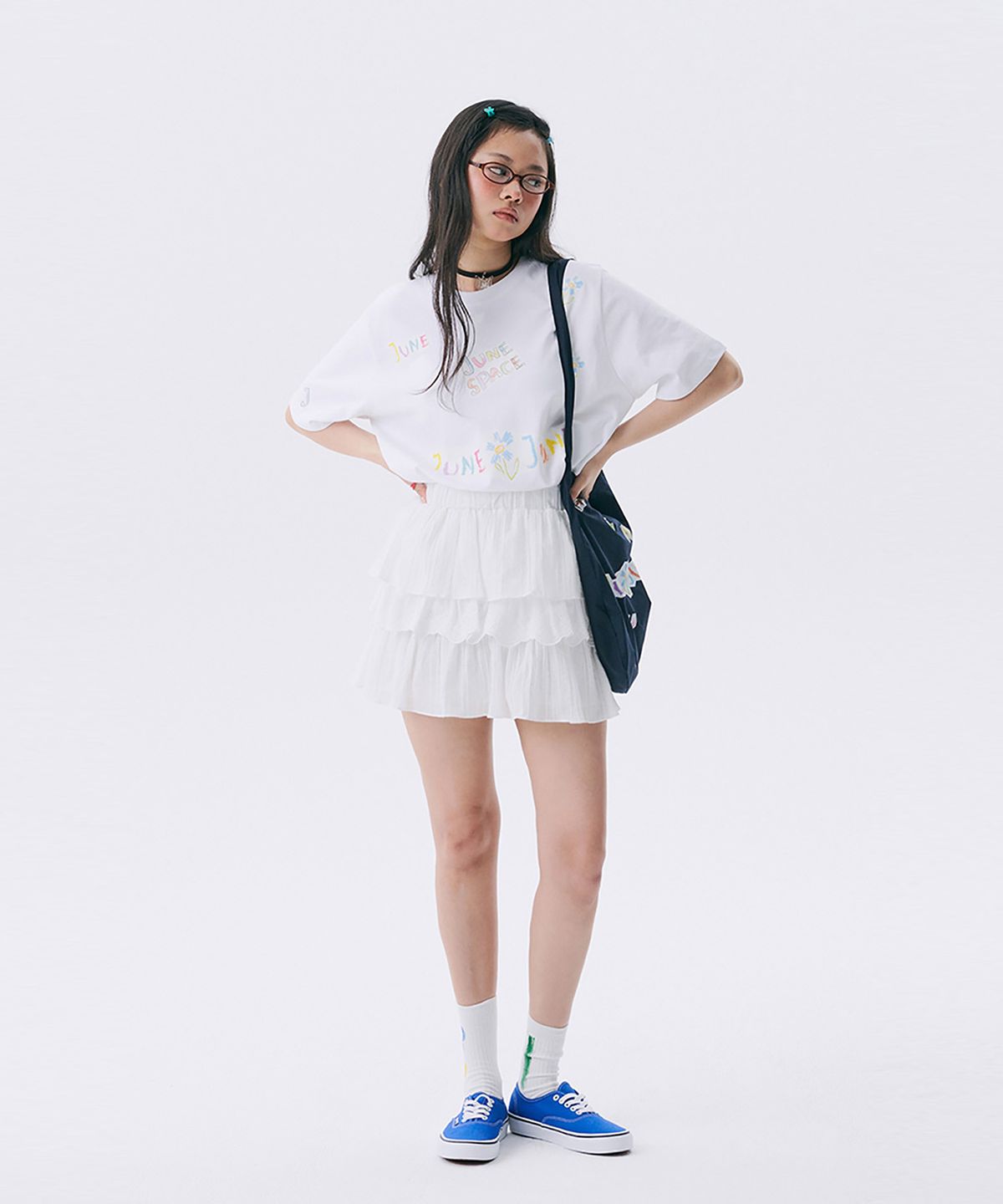 준준스페이스(JUNEJUNE SPACE) June Drawing T-shirt_White (준 드로잉 티셔츠_화이트)