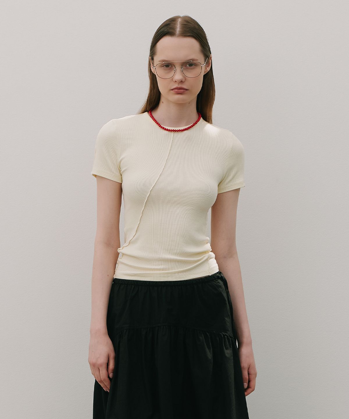 320쇼룸(320SHOWROOM) Back cut-out Diagonal stitch Short Sleeve T Yellow