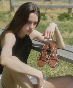 레이첼 라운드 스트랩 샌들 (2cm)