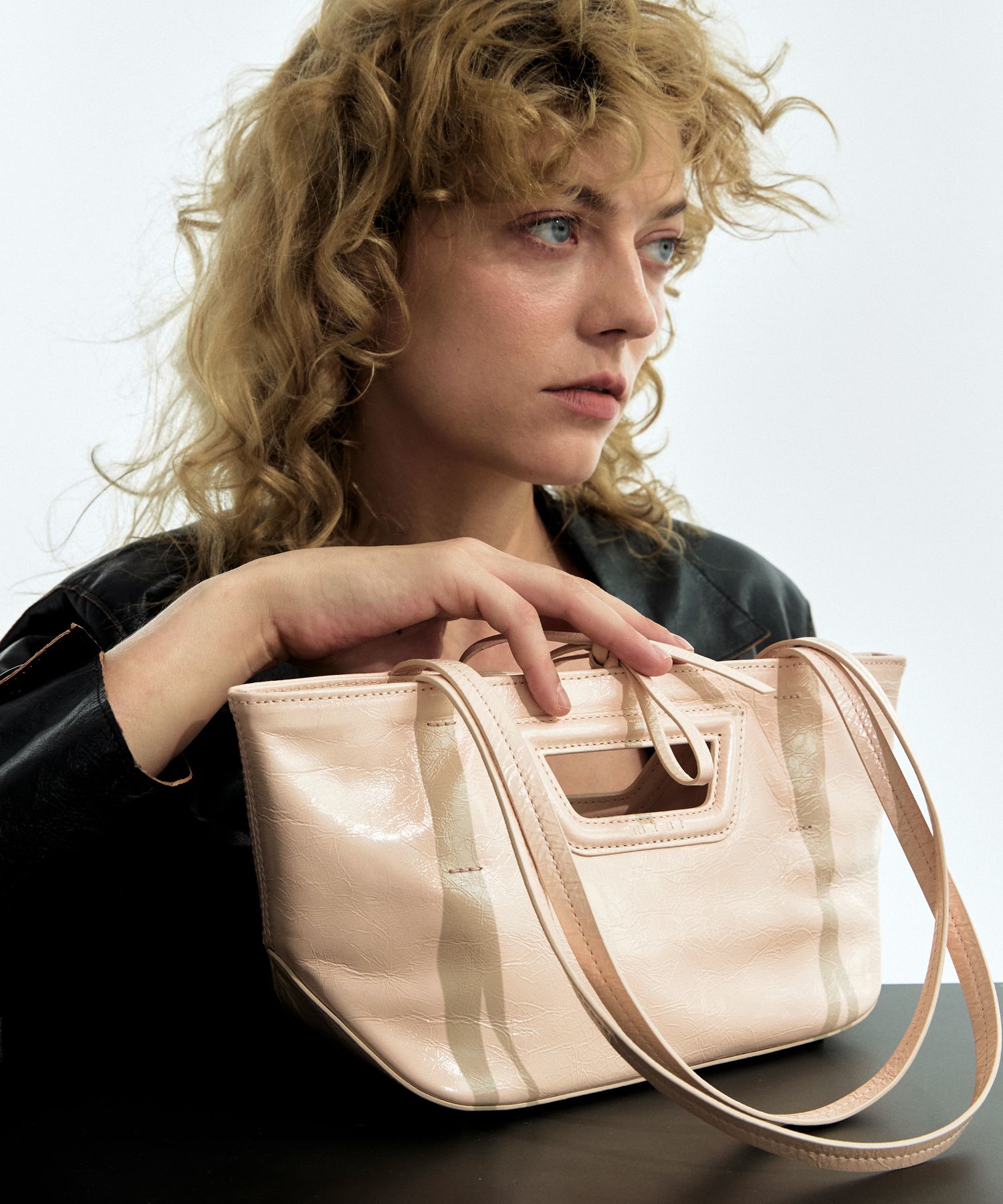 mfnt - Outlet | Shop Online | MUSINSA