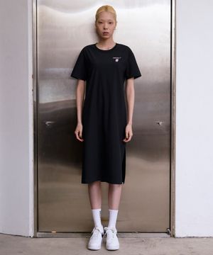 라운드넥 뒷트임 스트링 오버핏 원피스(블랙)