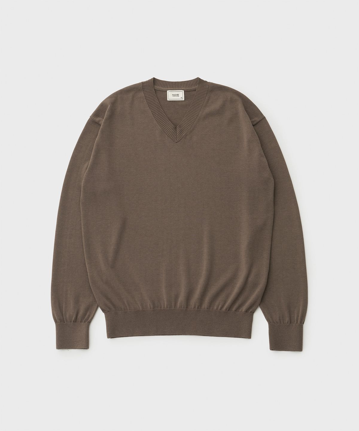 어나더 오피스(ANOTHER OFFICE) Current Silk V-neck Knit (Mild Brown)