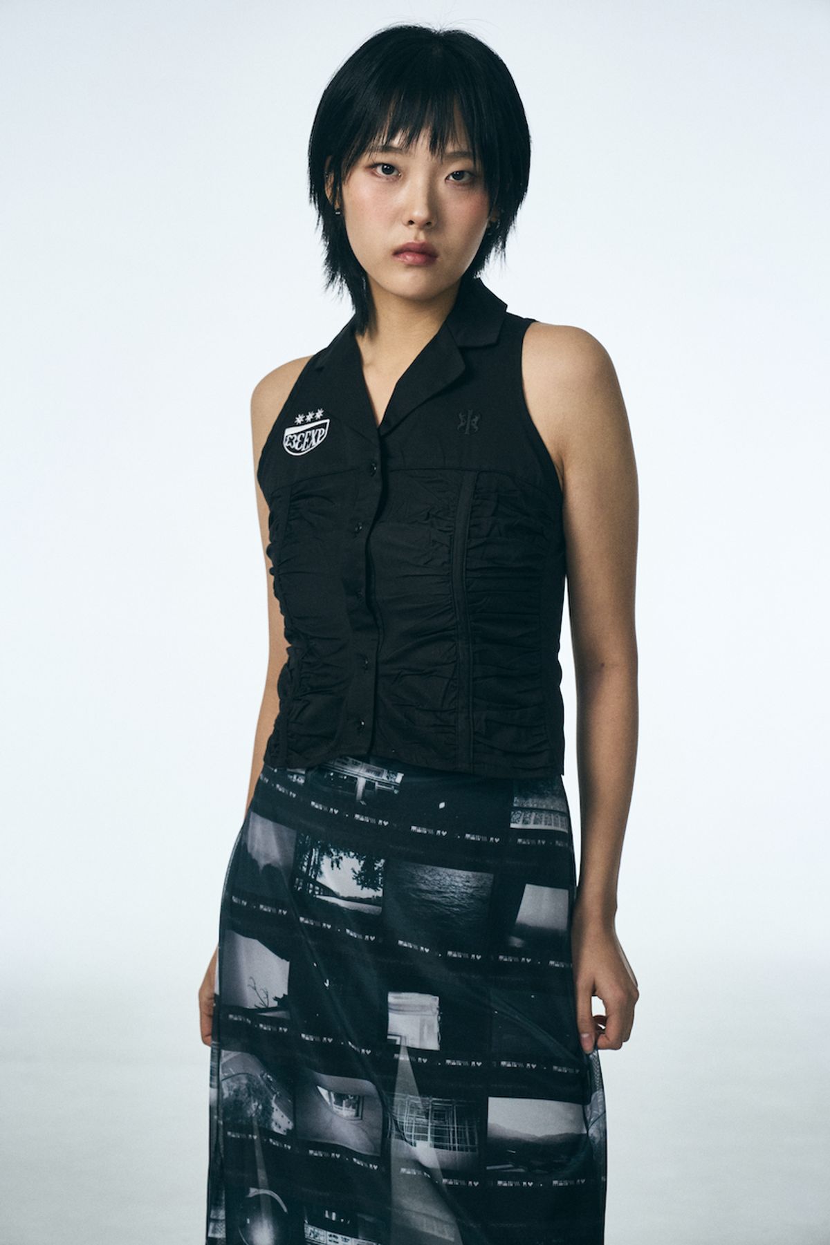 페노메논시퍼(PHENOMENON SEEPER) 333 SHIRRING SLEEVELESS SHIRT_BLACK