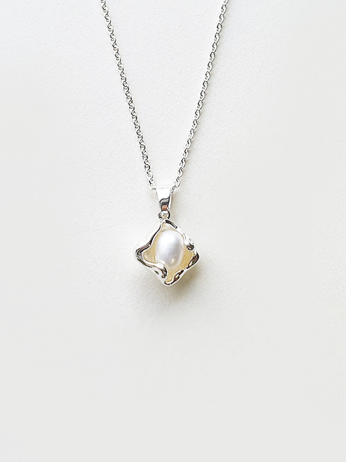 소수(SOSOO) Silver Freshwater Pearl Necklace 실버 담수 진주 목걸이