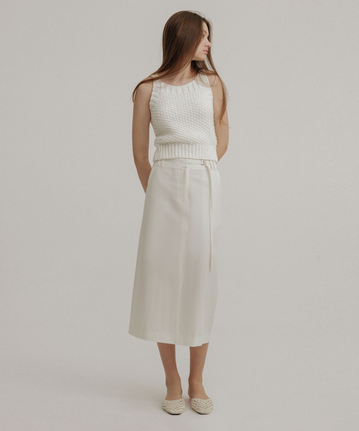 아바몰리(AVA MOLLI) BELTED H-LINE LONG SK (IVORY)