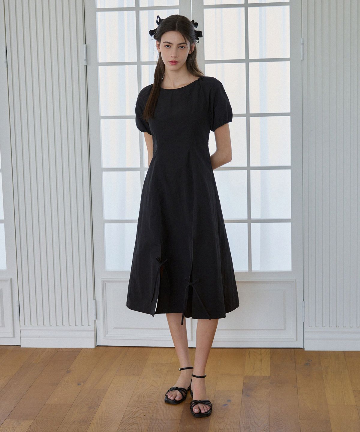 드로우핏 우먼(DRAWFIT WOMEN) 볼륨 슬리브 리본 원피스 [BLACK]