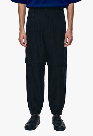 디테쳐블 조거 팬츠 블랙 ZG3PT312BK