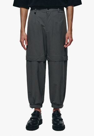 디테쳐블 조거 팬츠 그레이 ZG3PT313GY