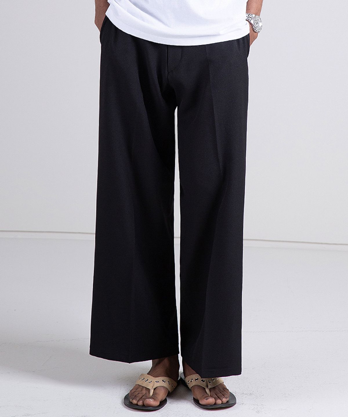 스트라이크(STRIKE) Roomy Breezy Relaxed Trousers (BLACK)