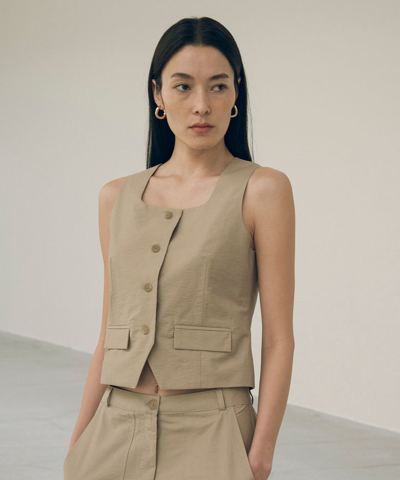 SITP5149 와샤 스퀘어넥 베스트_Khaki beige