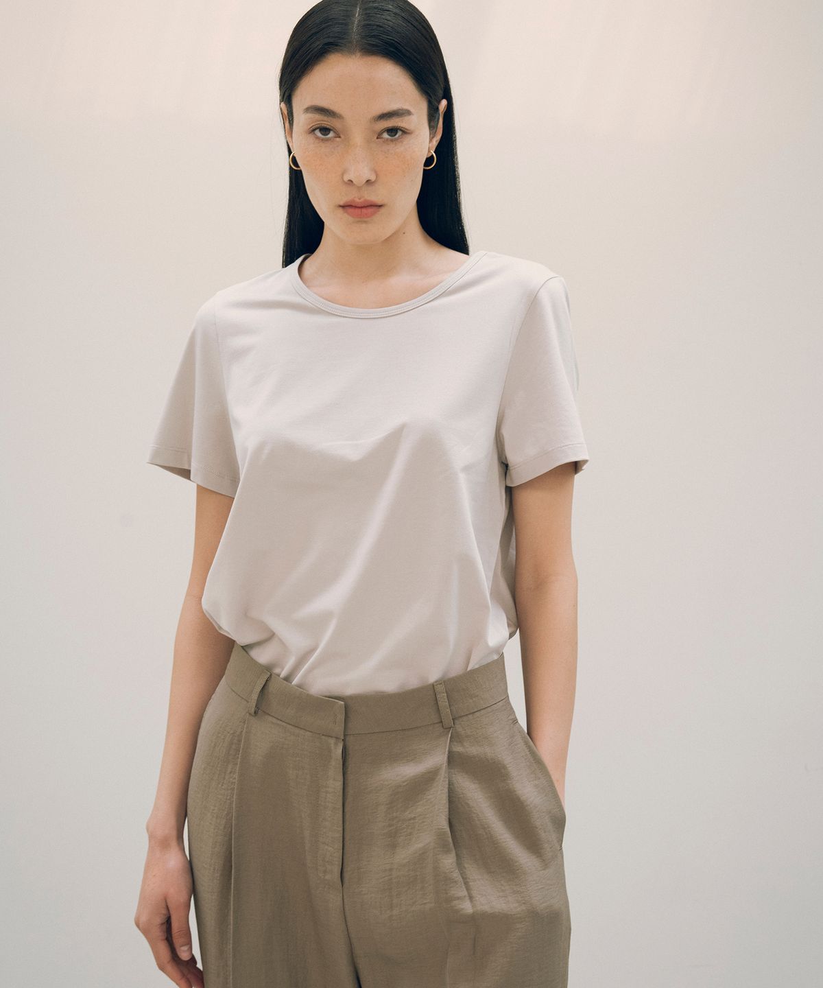 시야쥬(SIYAZU) SITP5154 실켓 루즈핏 U넥 반팔티_Light gray