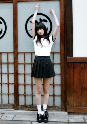 WRAP MINI PLEATS SKIRT_BLACK