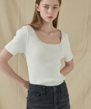 여성 스퀘어넥 슬림 골지 반팔니트-아이보리 ZE2SW643