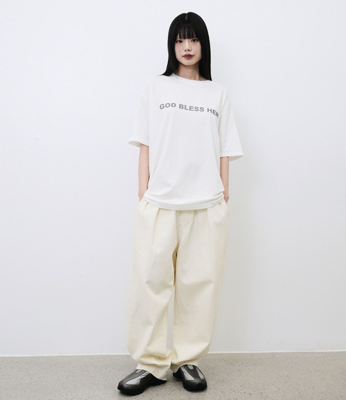 챈스챈스(CHANCECHANCE) GOD BLESS HER T-SHIRT