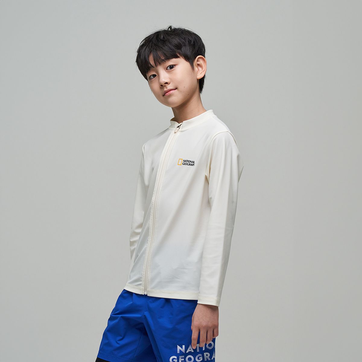 내셔널지오그래픽 키즈(NATIONAL GEOGRAPHIC KIDS) K242URG630 그래픽 래쉬가드 풀집업-2 IVORY