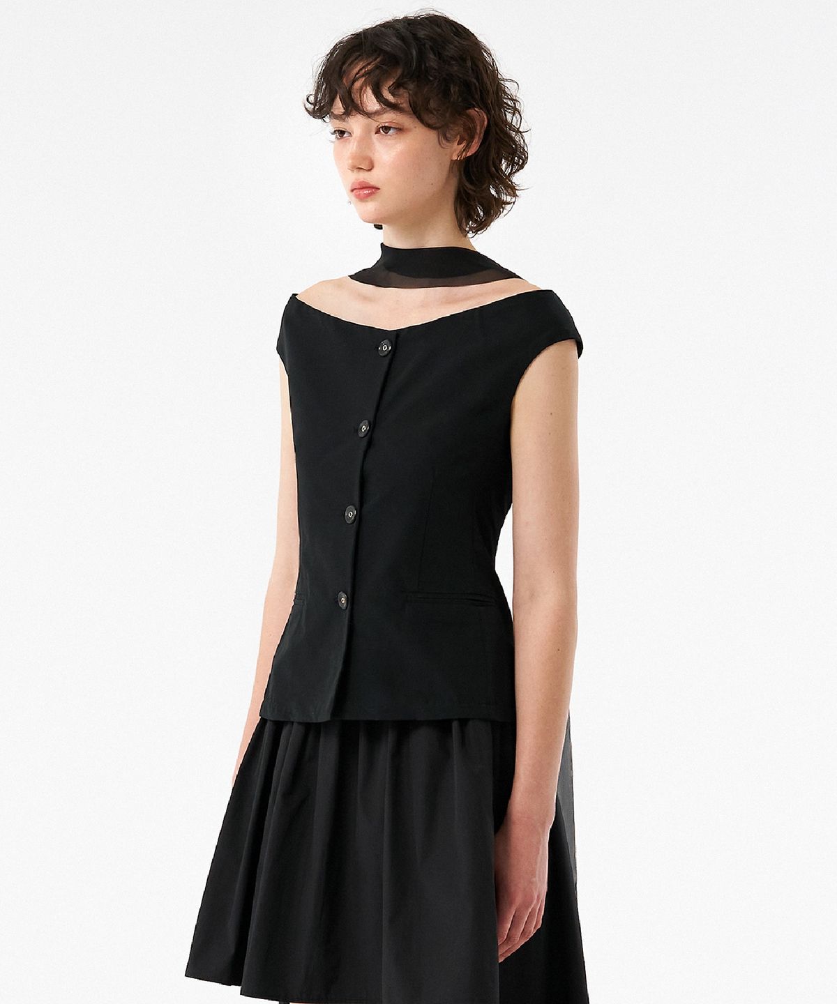레트흐드레뚜왈(LETTRE DE LE TOILE) Pearl off-shoulder top (black)