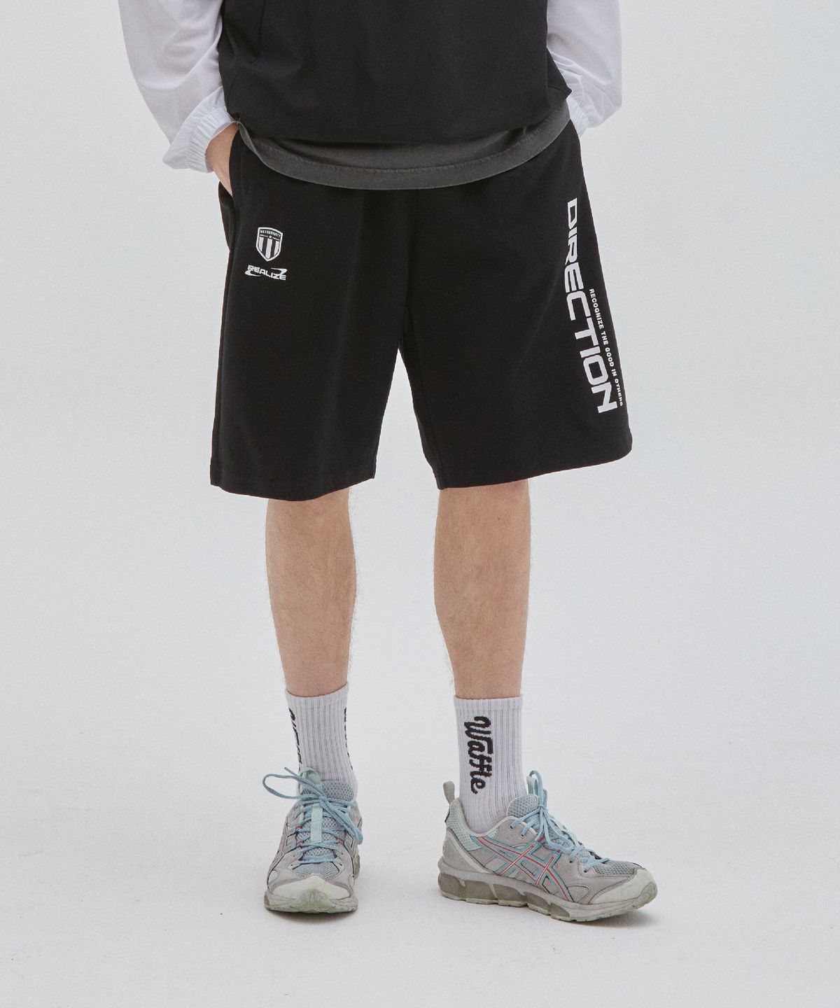 벙커버스터(BUNKERBUSTER) 디렉션 클럽 로고 스웨트 쇼츠 BLACK (MO7PU489-076)