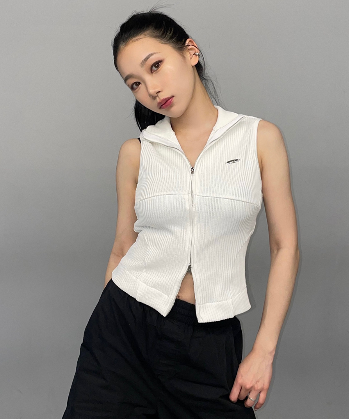 에프디알(FDR) Law Guage Rib Zip Up Sleeveless Cream