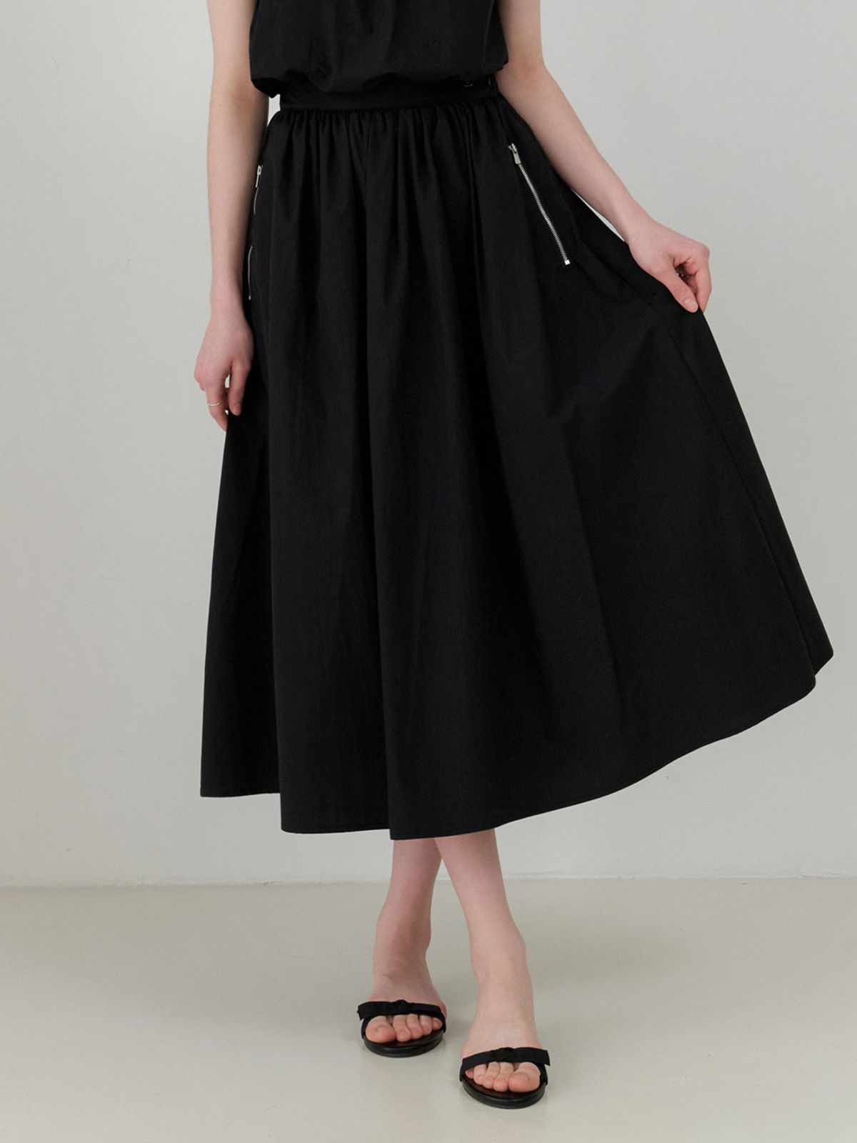 리엘(RE L) Roof shirring skirt (black)