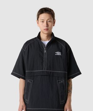 크리스피 타슬란 반팔 스탠넥 아노락 블랙(UQ223CWT59)