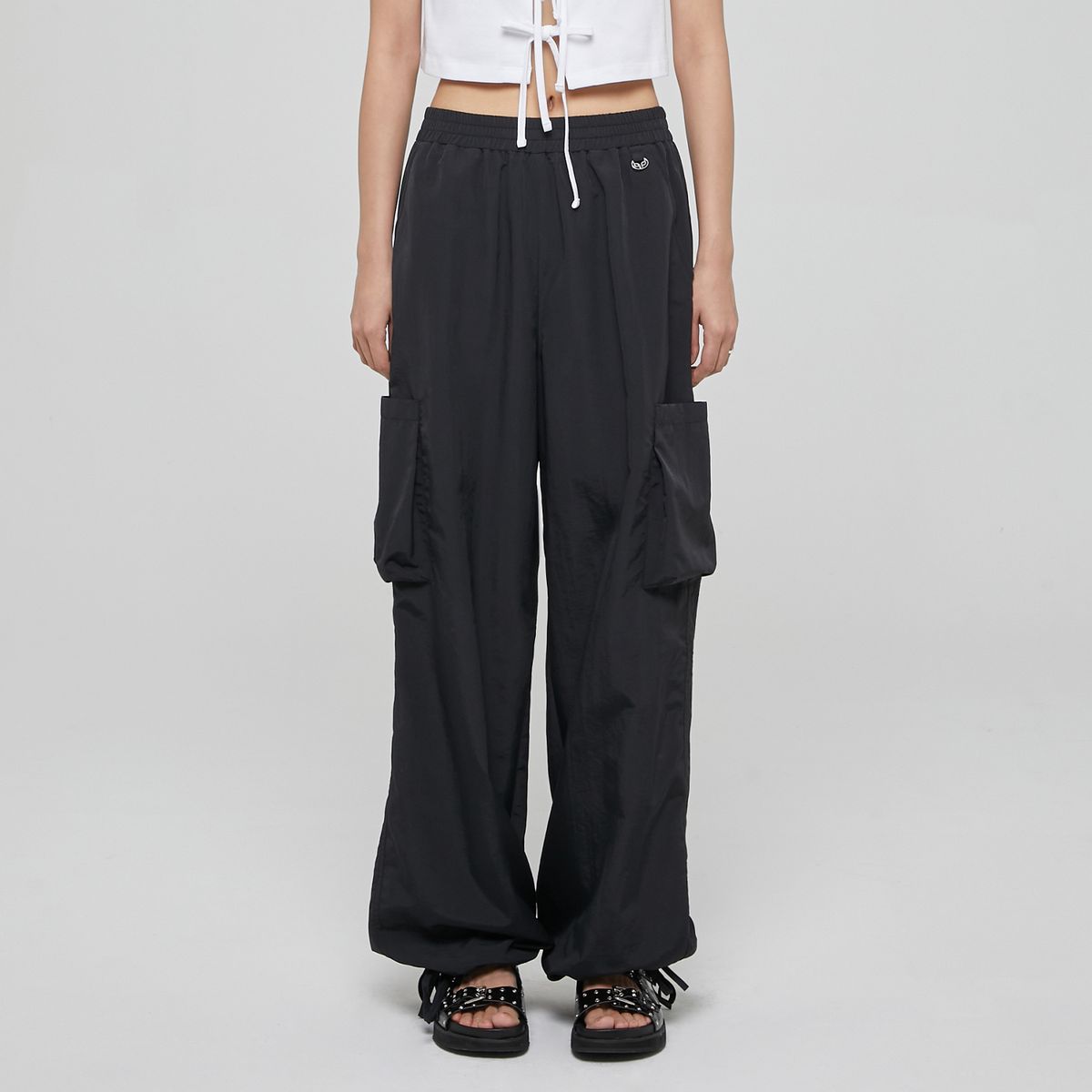 라라폭스(LALAFOX) LYLON POCKET PANTS BLACK BQ2WP022