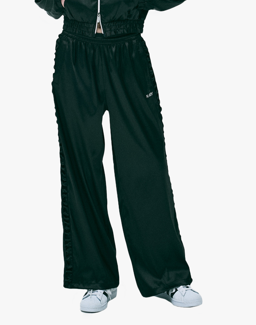 [ NERDY ]★韓国人気★WOMEN'S SATIN TRACK PANTS MUSINSA公式 | NERDY Women's satin track pants black