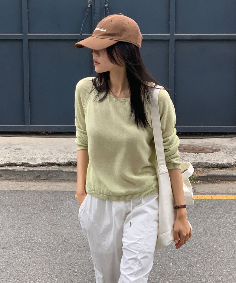 Loose linen boatneck knit