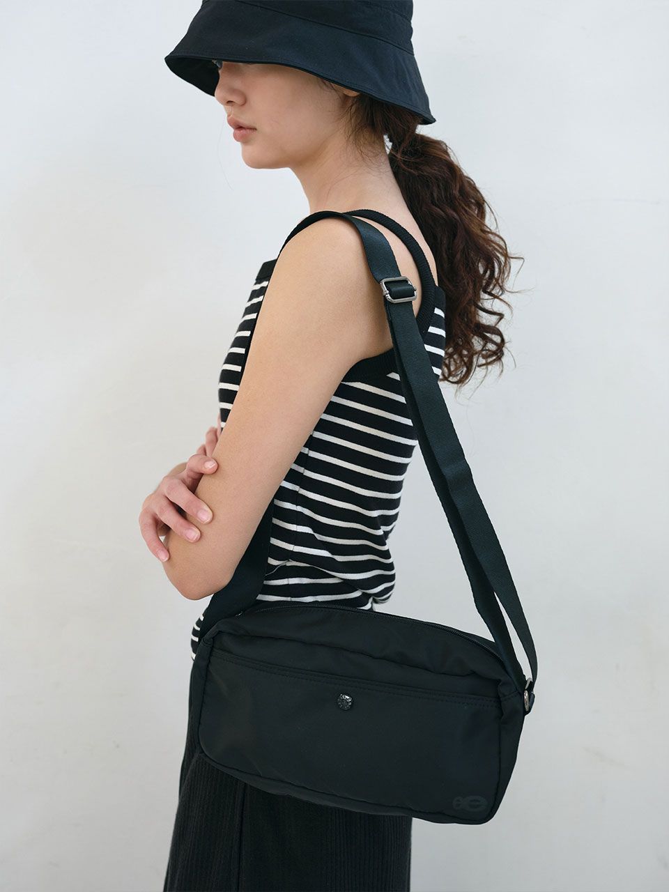 ENZO BLUES☆Easy Luster Cross Bag MUSINSA公式 | ENZO BLUES Easy Luster Cross Bag (Black)