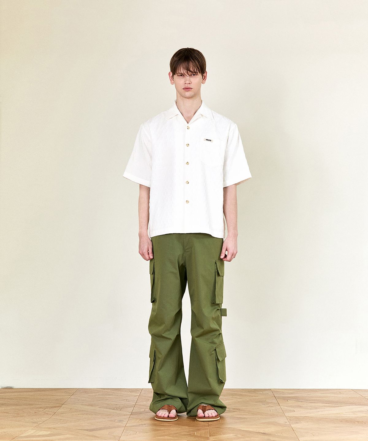 호이테(HEUTE) CONVERTIBLE COLLAR SHORT SLEEVE SHIRT (WHITE)