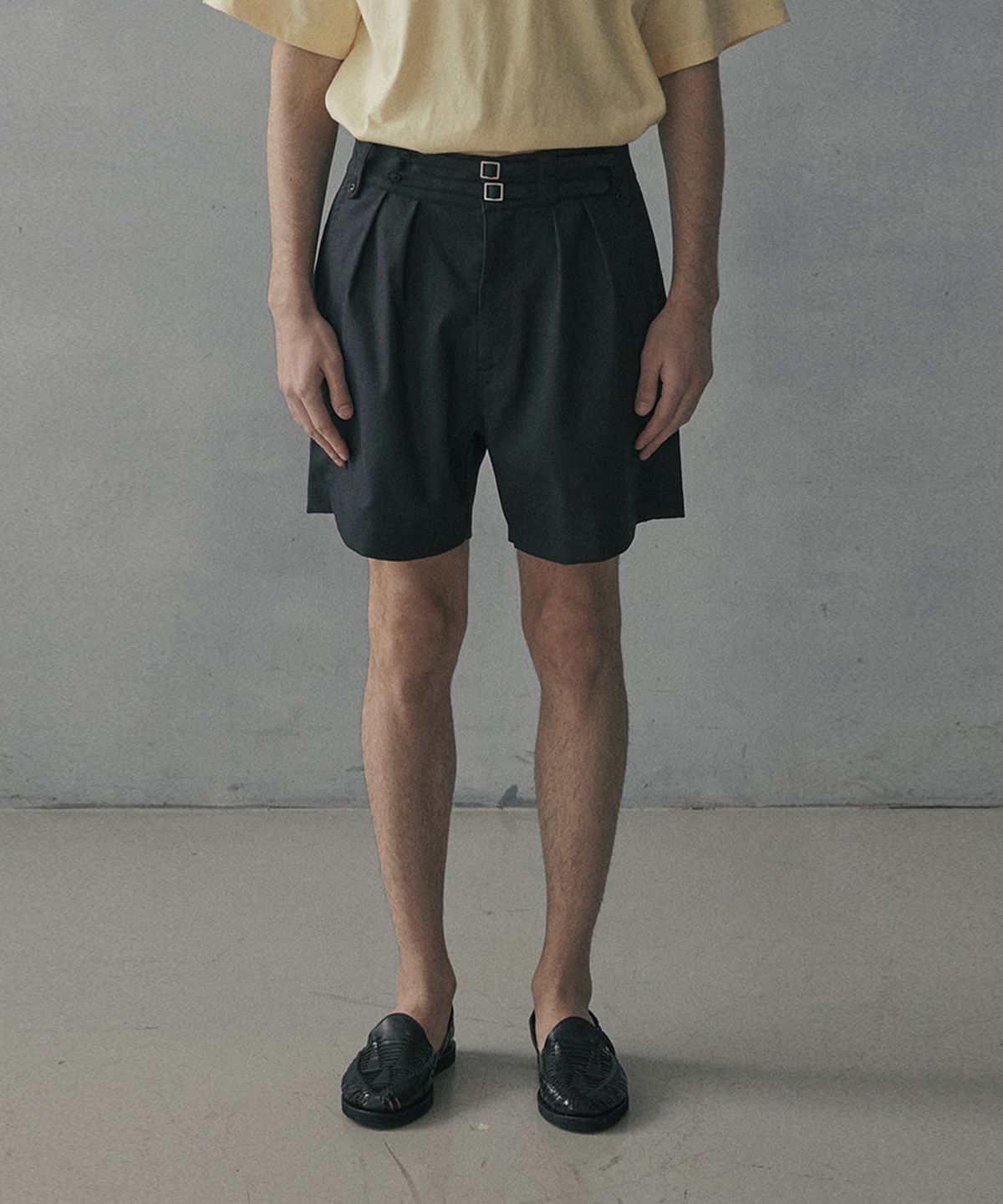 엠프(AMF) Ramie 2 Strap Gurkha Shorts - Black
