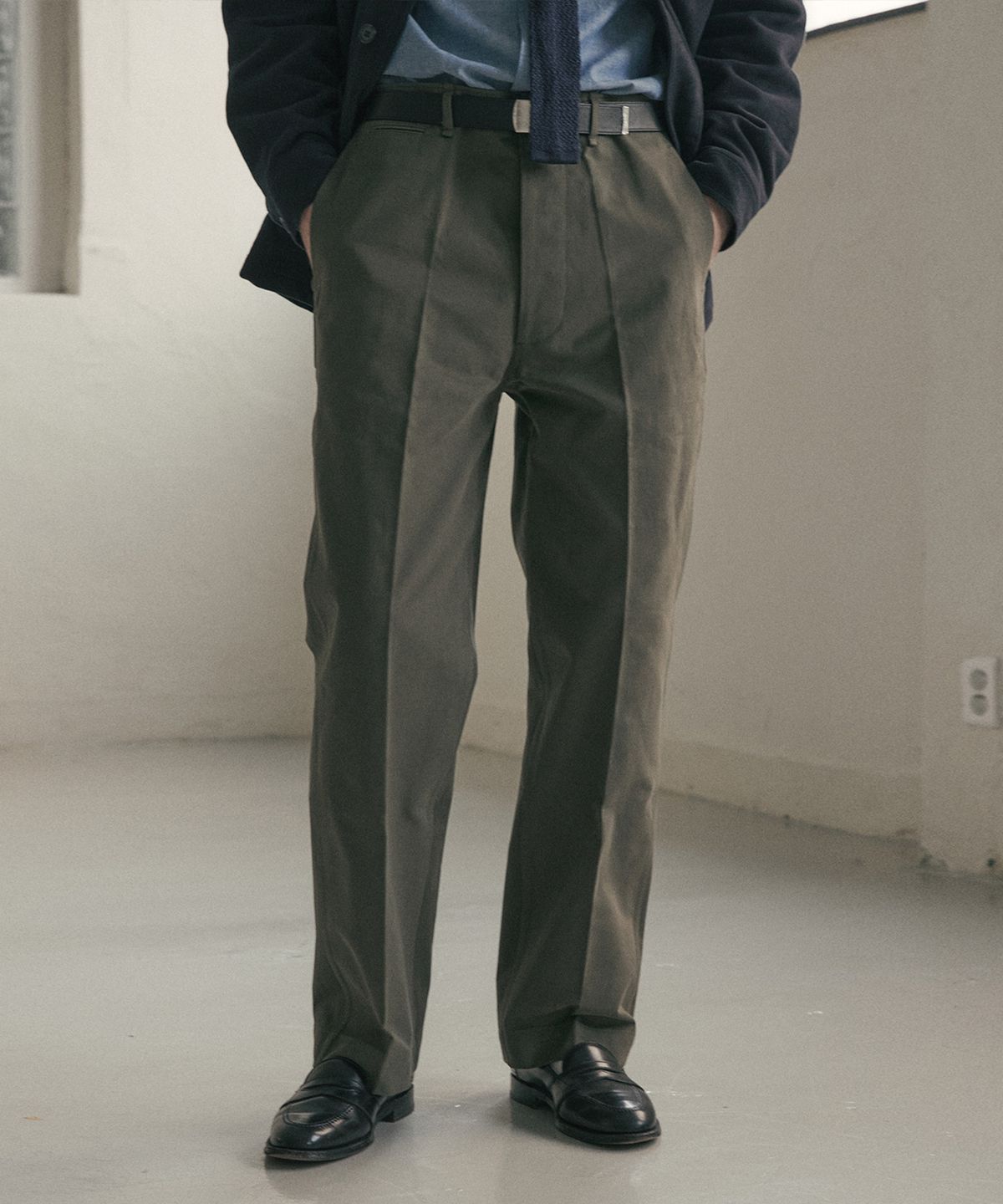 엠프(AMF) 1940s Officer Chino Pants - Olive