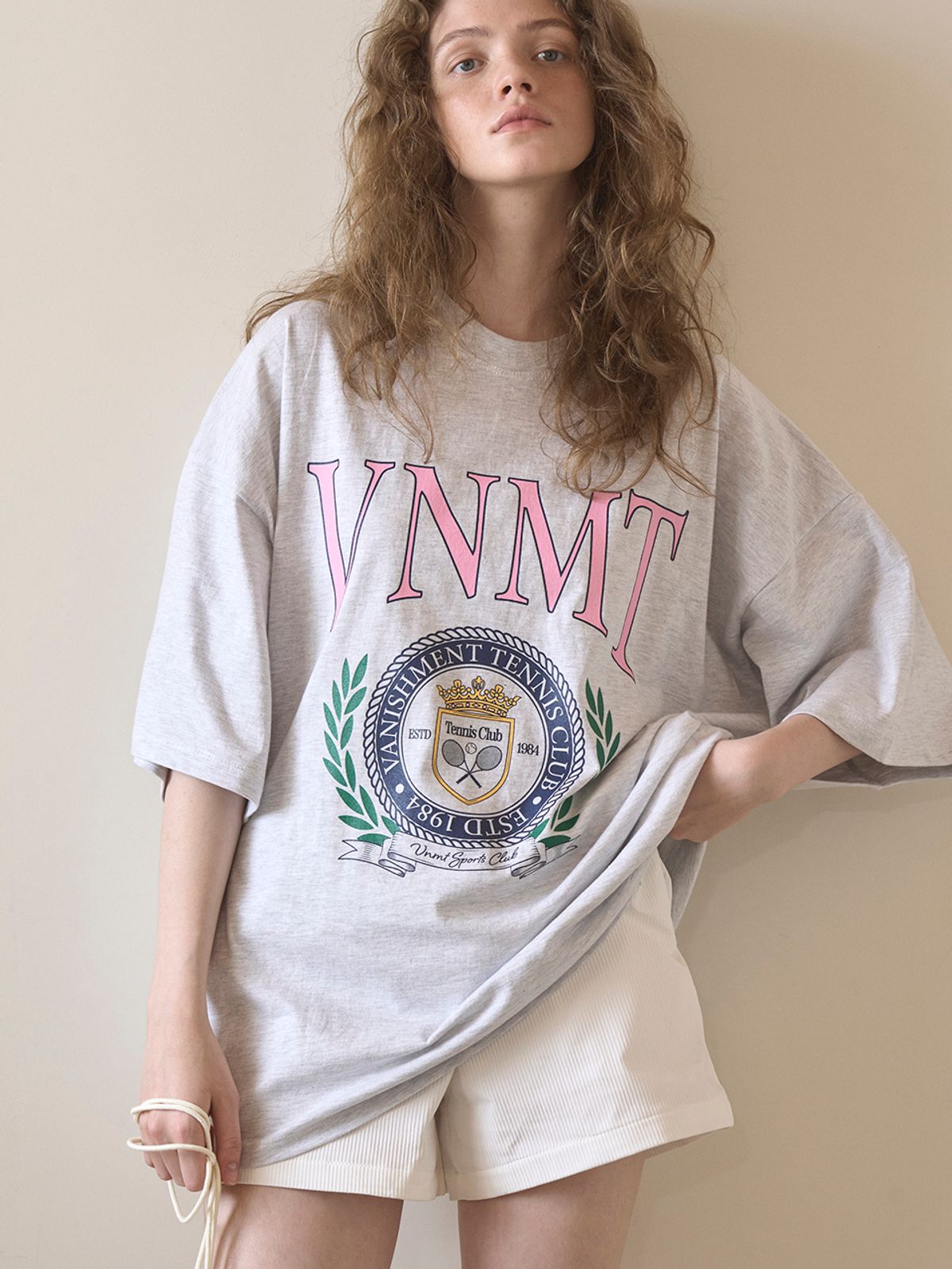 바니쉬먼트(VANISHMENT) VNMT tennis club t-shirt_light gray