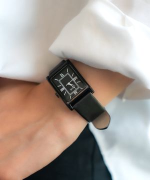 오드리 여성 직사각형 가죽시계 - 블랙 블랙