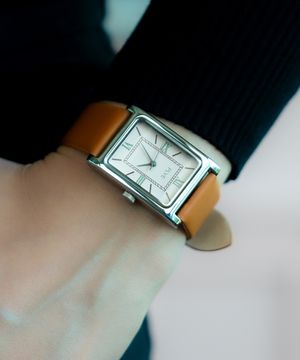 오드리 여성 직사각형 가죽시계 - 페일핑크 브라운