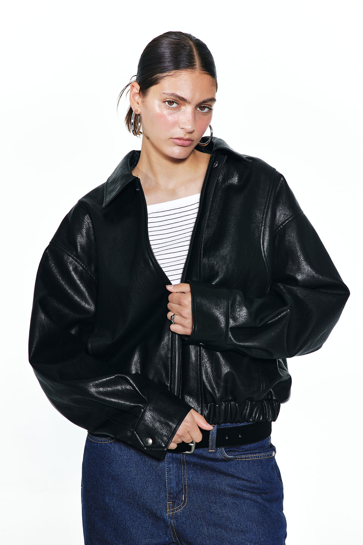 다이닛(DEINET) FAUX-LEATHER BOMBER BANDED JUMPER FOR MEN IN BLACK