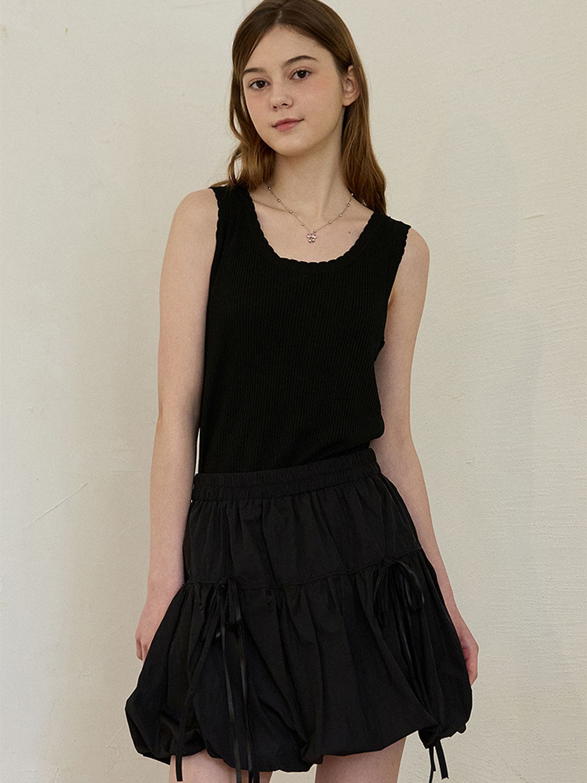 핑크파인애플(PINK PINEAPPLE) TULIP SLEEVELESS_BLACK
