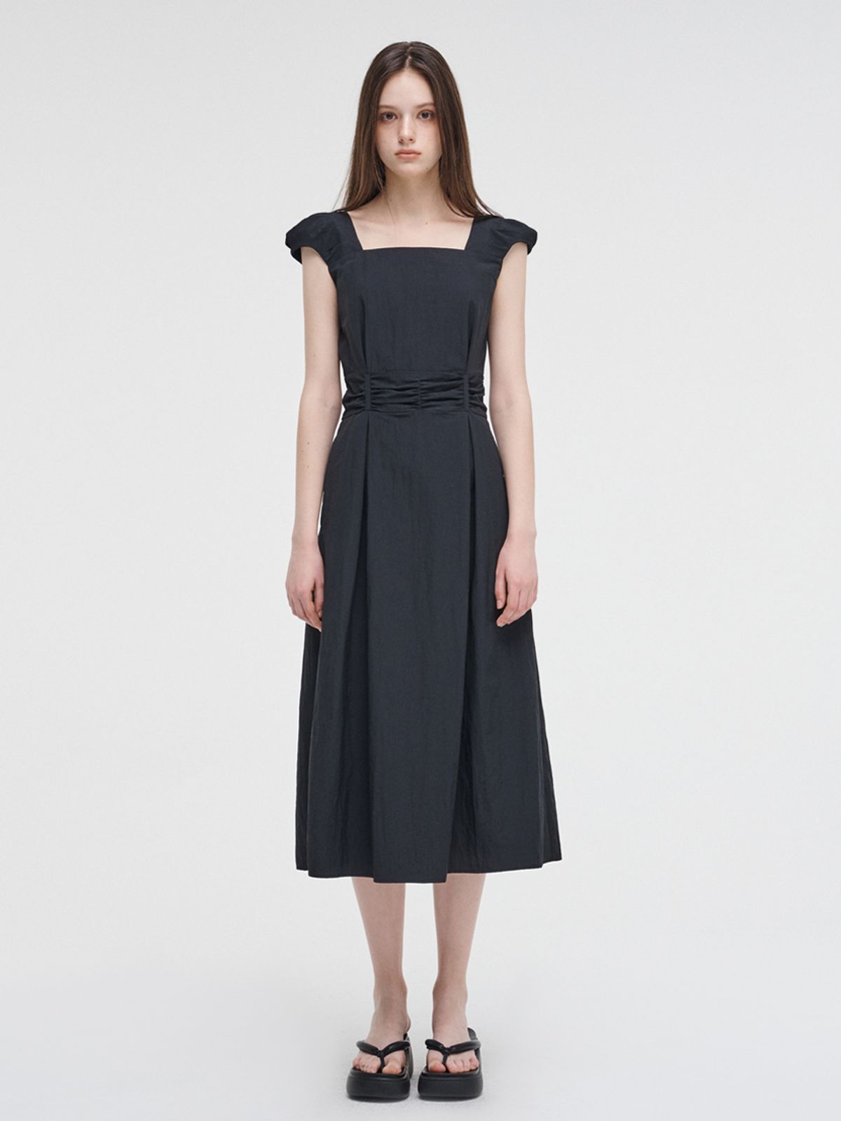 에트몽(ETMON) Shoulder Pintuck Shirring Dress, Black