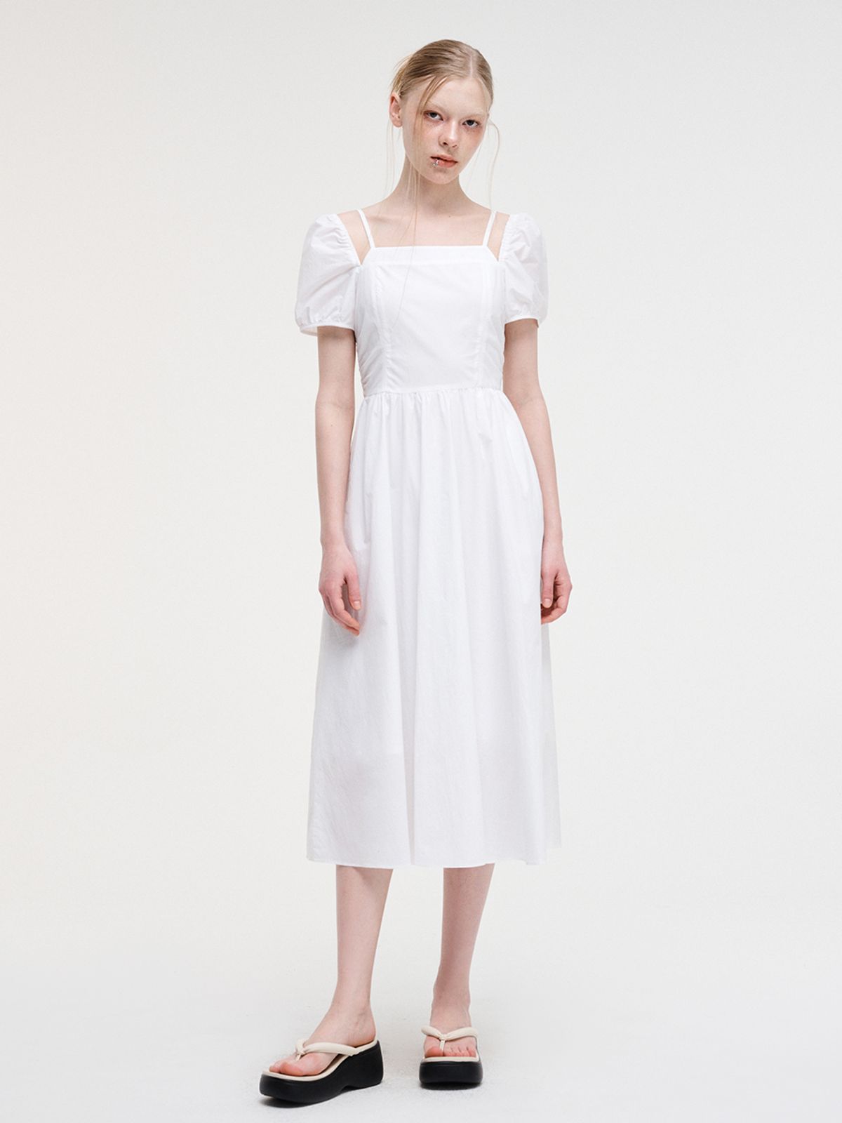 에트몽(ETMON) Strap Slit Off Shoulder Dress, White