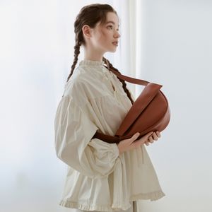 드미룬 크로스백