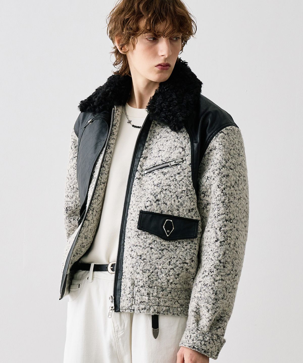 라드픽션(RAD FICTION) HESTER DETACHABLE COLLAR CURVED LINE JACKET / IVORY BOUCLE