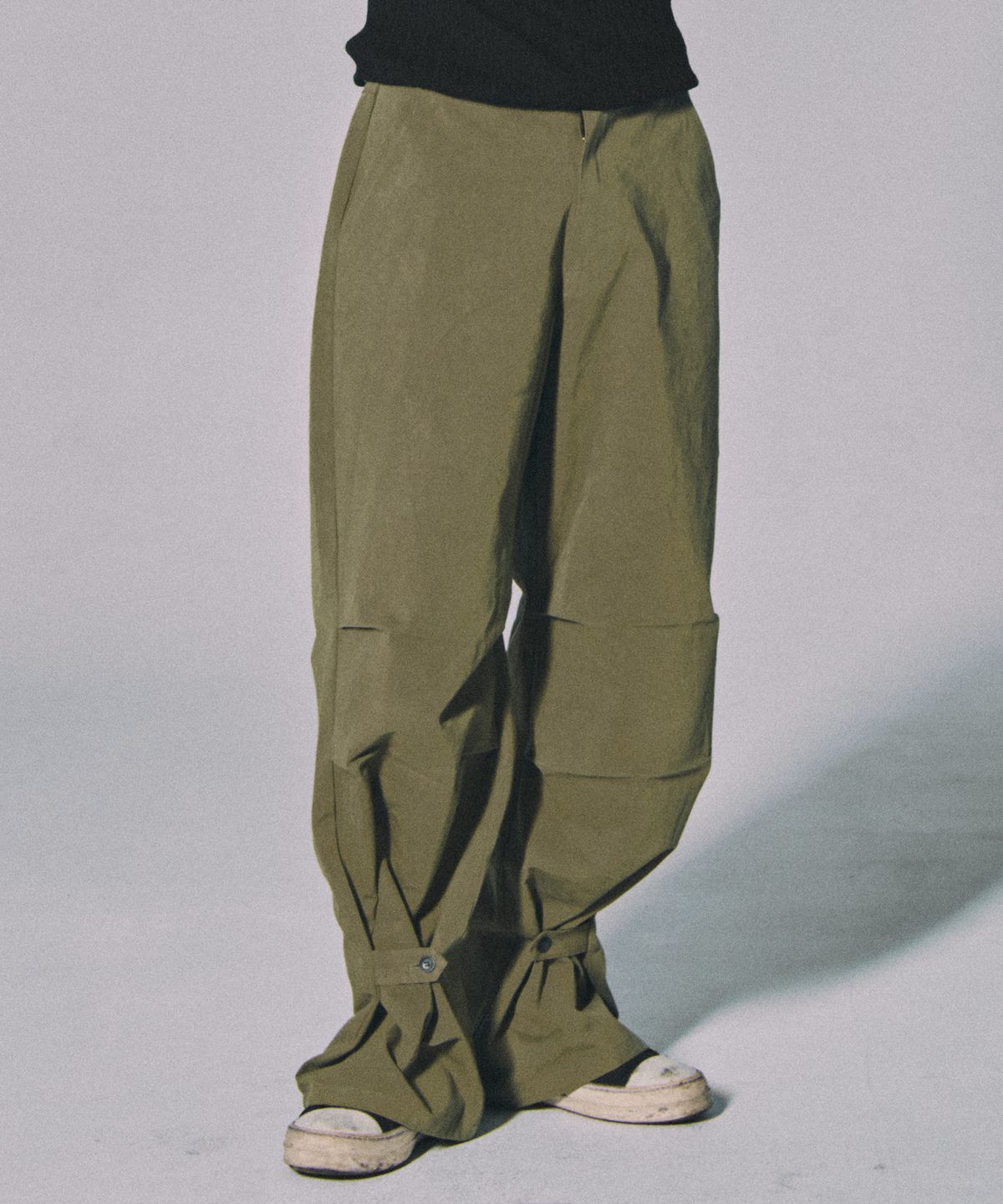 플로즈룸(FLAWSROOM) Flare Button Pants [KHAKI]