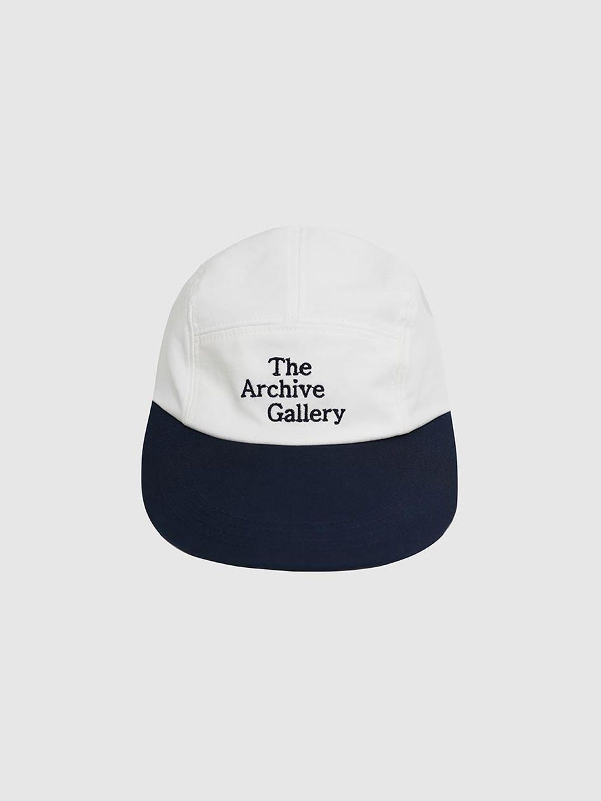 아카이브갤러리(ARCHIVE GALLERY) Basic Logo Cap White
