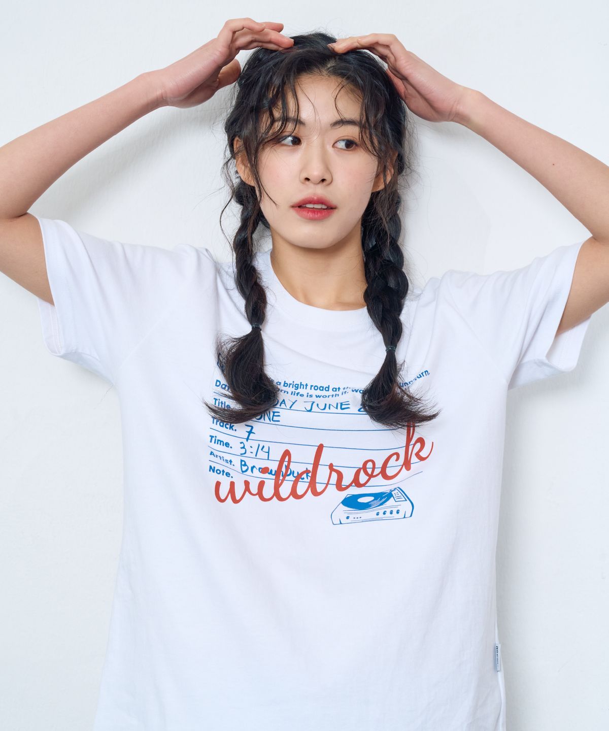와일드락(WILDROCK) 와일드 스튜디오 반팔 티셔츠_화이트