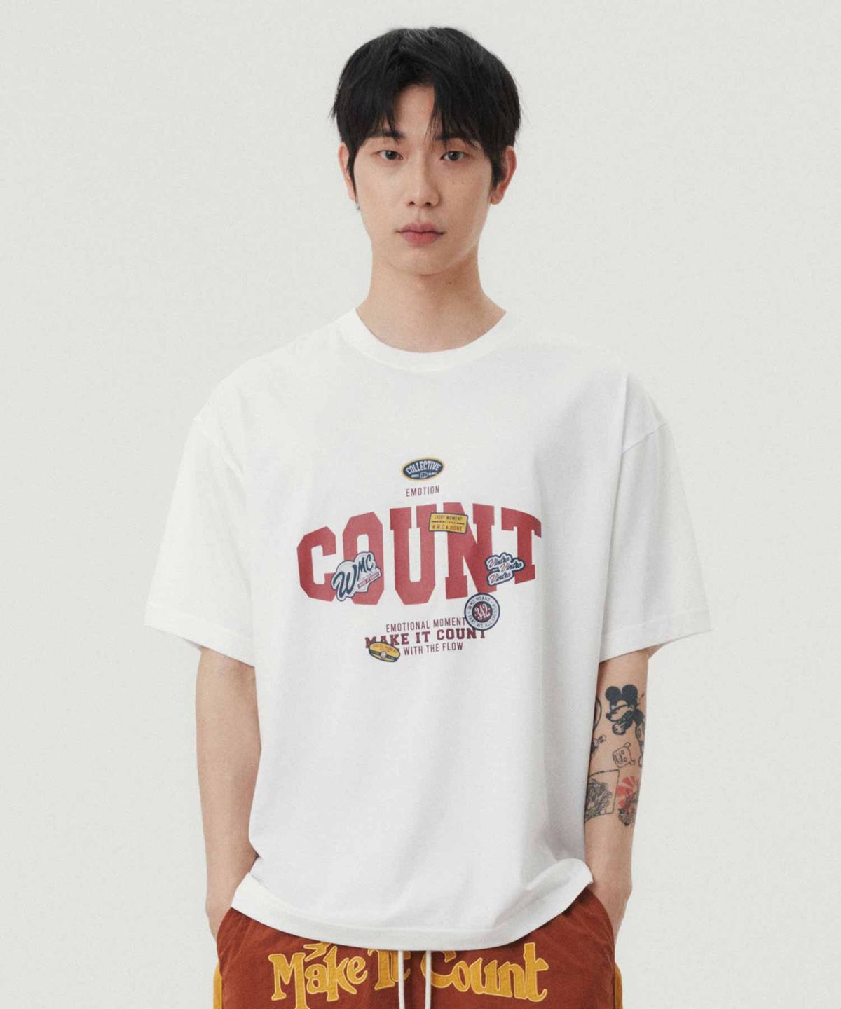 더블유엠씨(WMC) 키치 와펜 티셔츠_WHITE