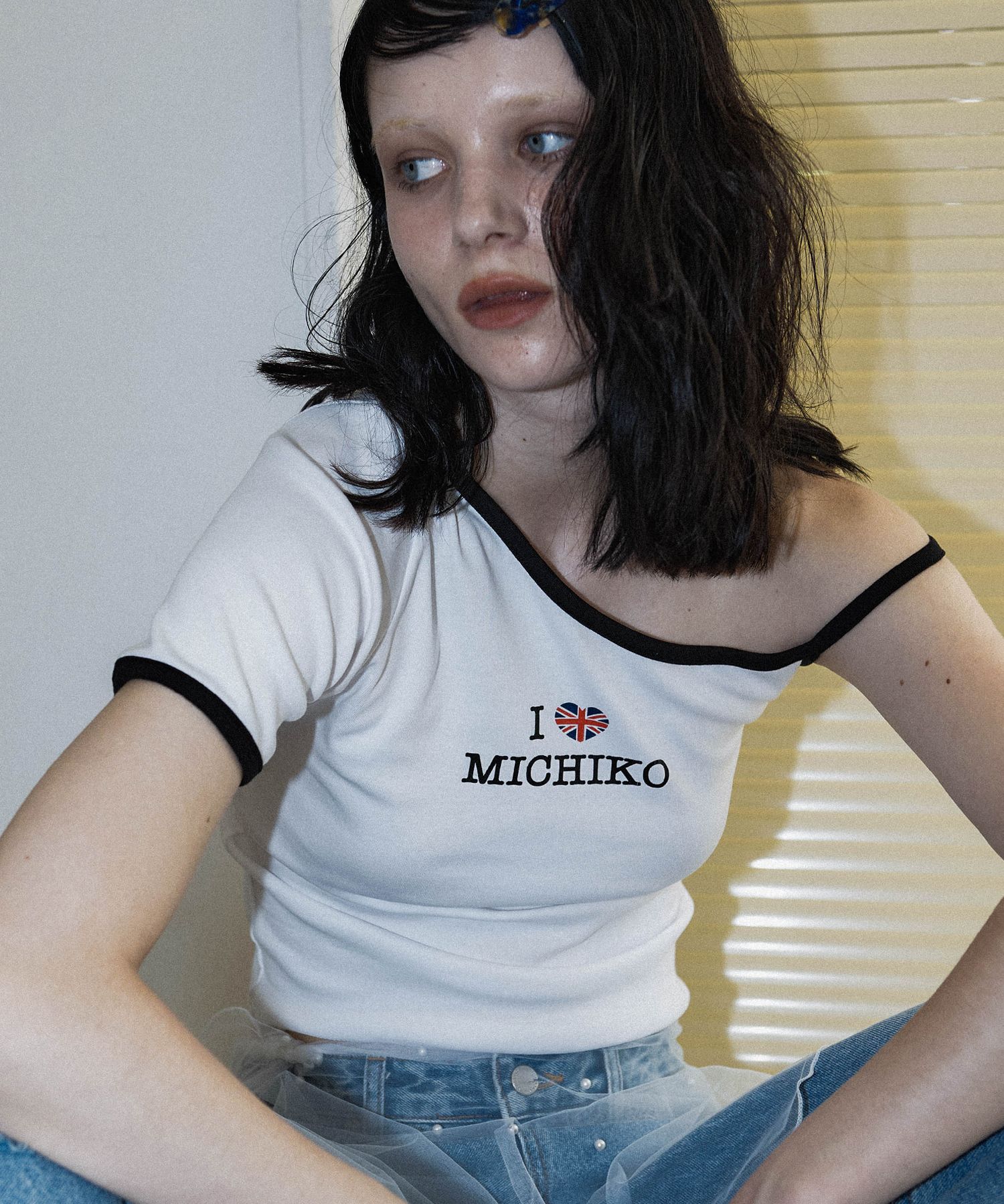 【MICHIKO LONDON】◆HEART UNION JACK UNBALANCE TOP◆大人気◆ MUSINSA | MICHIKO LONDON Heart Union Jack Unbalanced Top White