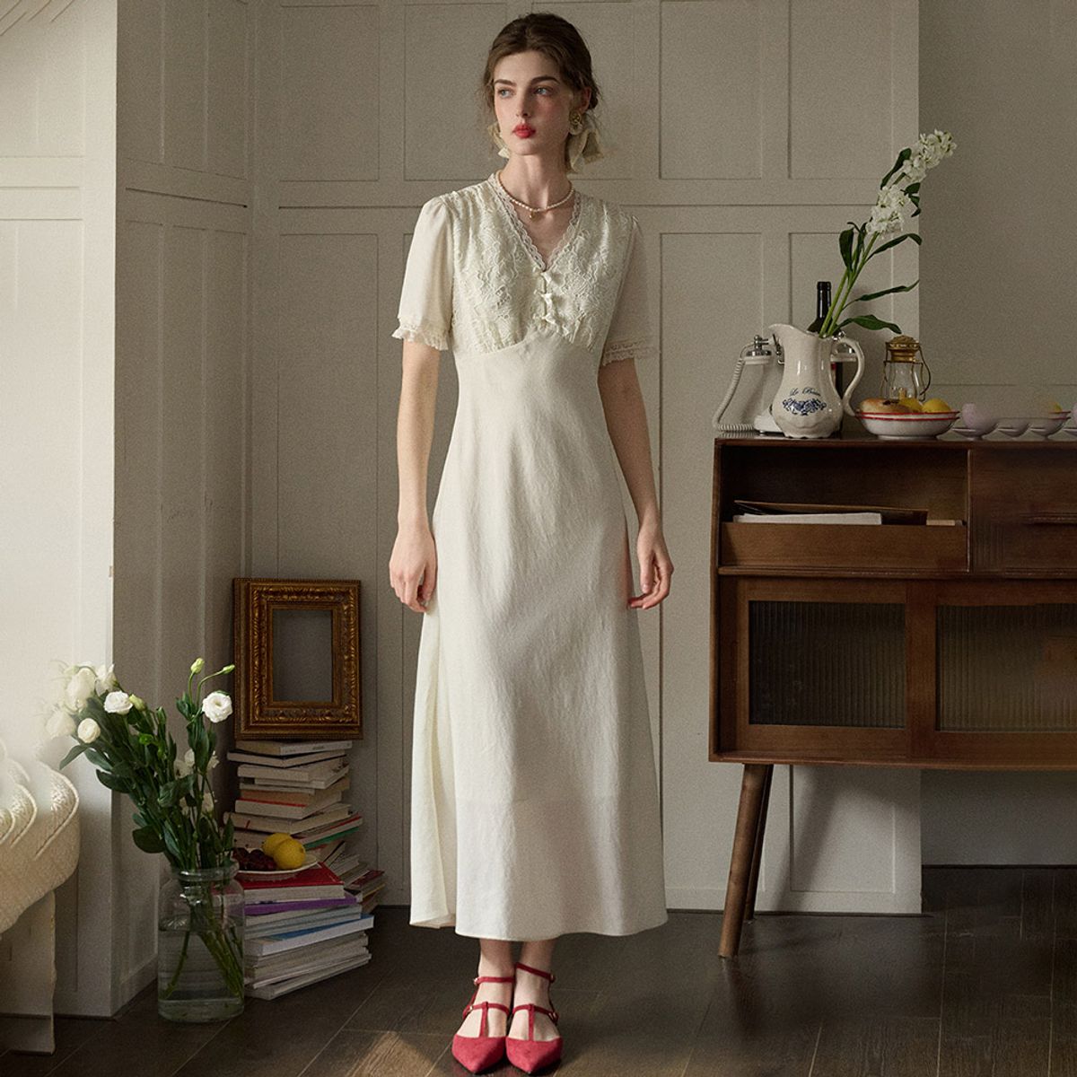 심플레트로(SIMPLE RETRO) SR_Lace v-neck slim dress