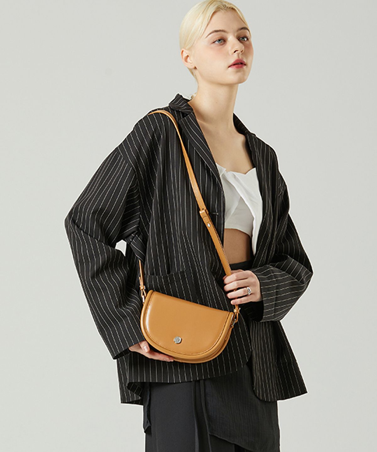 아오아오(AOAO) AURORA LEATHER CAMEL