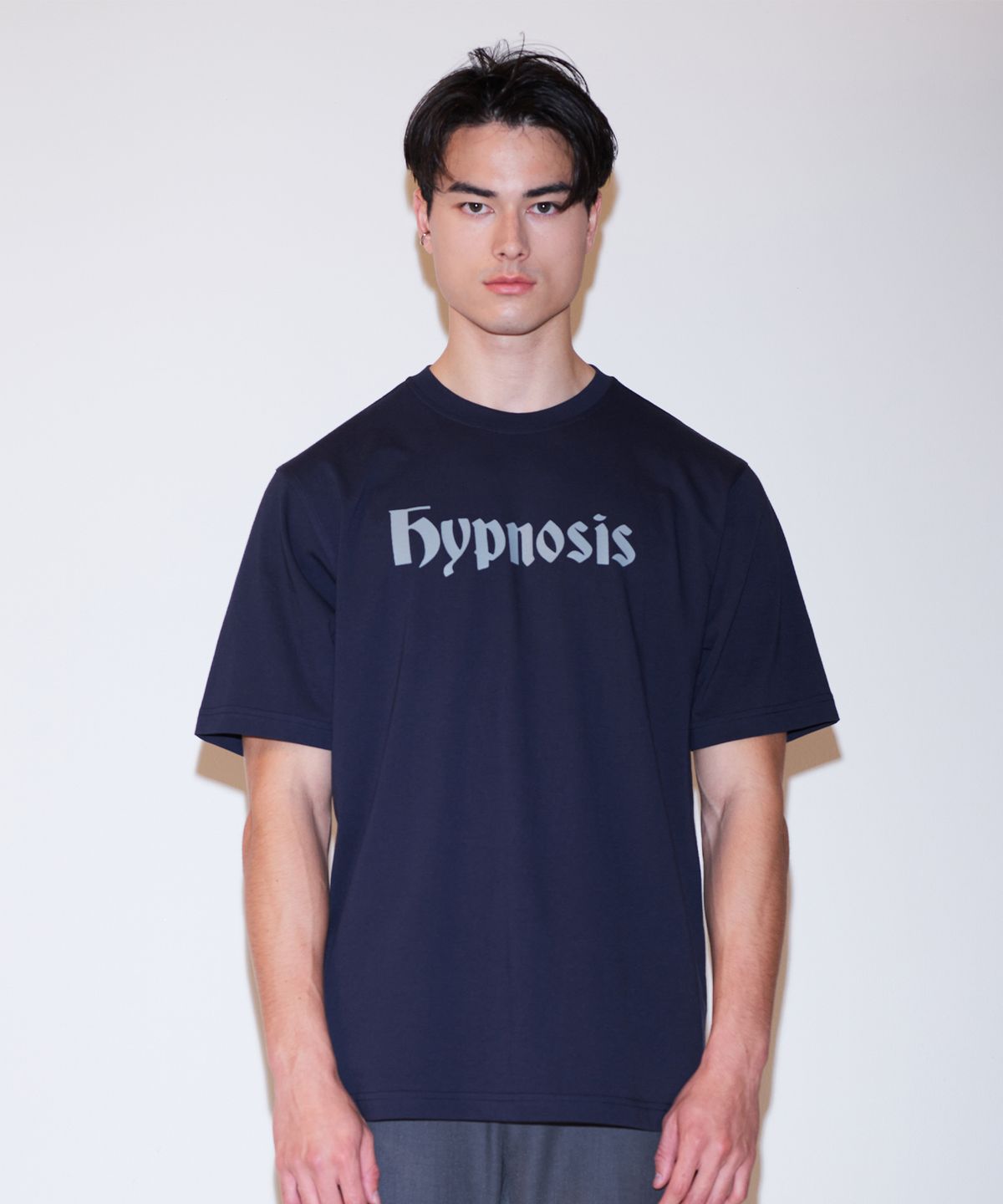 핀스드룩(FINSDRUCK) HYPNOSIS R-NECK TOP(DARK NAVY)