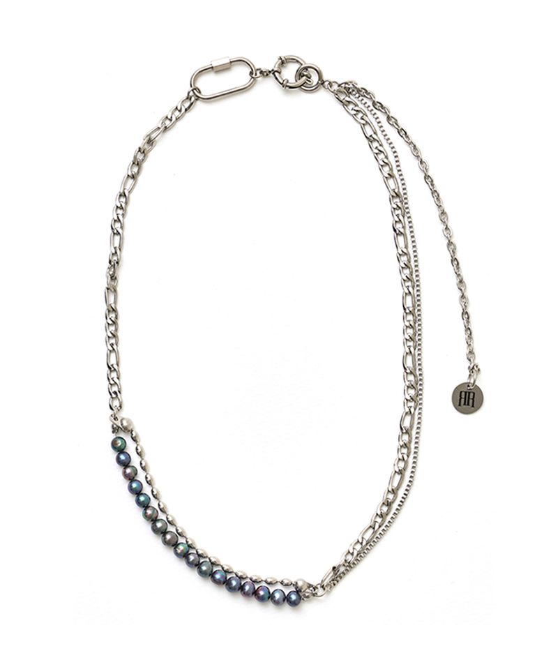 PAYSEUR CARABINER PEARL CHAIN NECKLACE / AURORA BLUE