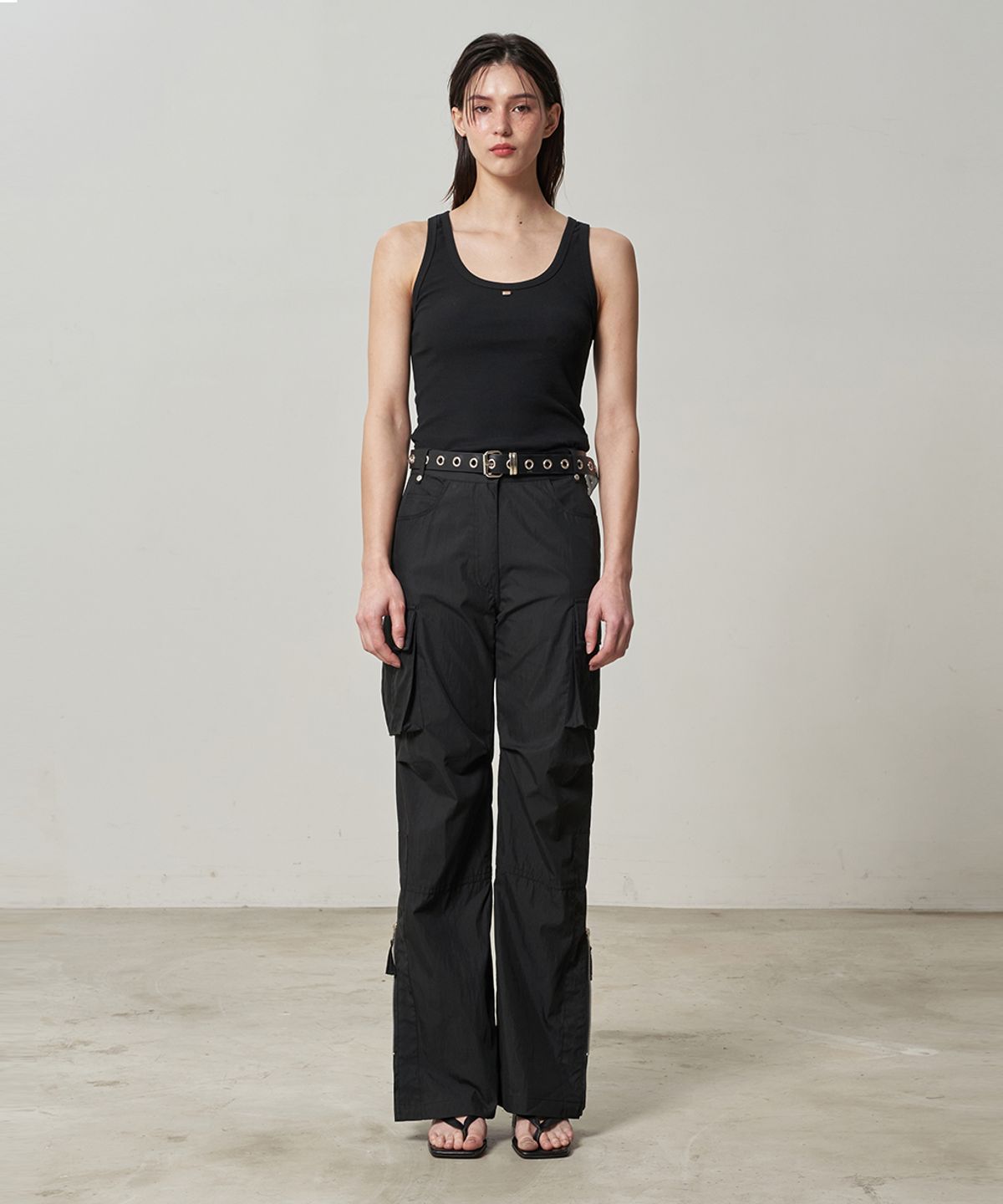 렌세(RENSE) Side Zipper Cargo Bootcut Pants Black